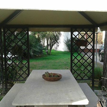 Casina Delle Arti Bed & Breakfast San Cataldo  Exterior photo