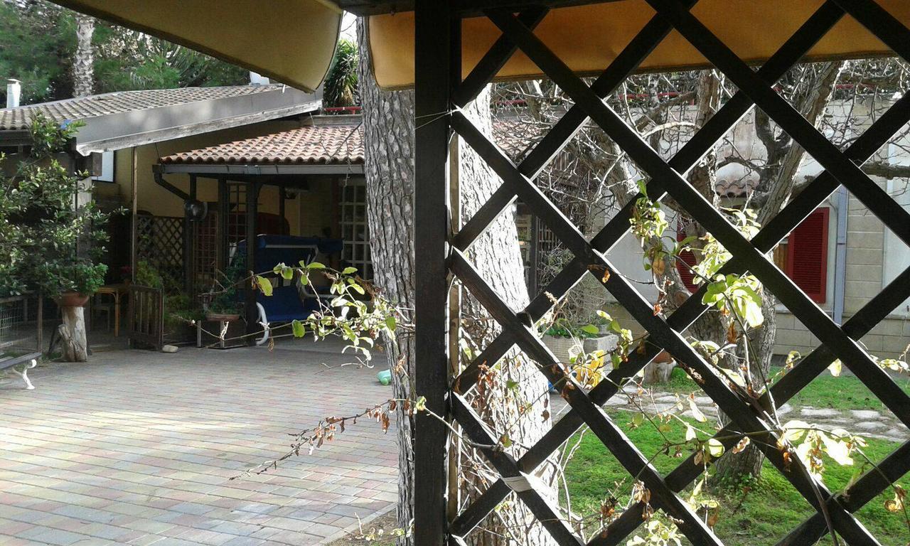 Casina Delle Arti Bed & Breakfast San Cataldo  Exterior photo