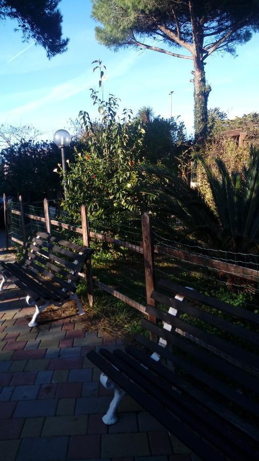 Casina Delle Arti Bed & Breakfast San Cataldo  Exterior photo